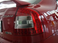 2010款 RS 2.0T 5座