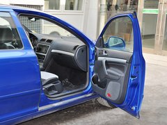 2010款 RS 2.0T 5座