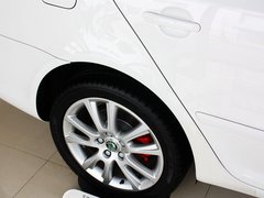 2010款 RS 2.0T 5座