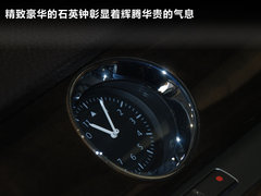 2011款 V6 3.6L 5座加长商务版