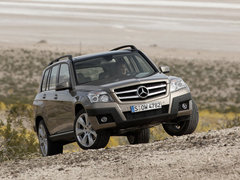 2011款 GLK300 3.0L 自动 动感型 5座