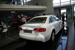 2011款 2.0 TFSI 尊享型