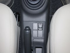 2011款 1.6E 自动 魅动版