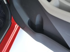 2011款 1.6E 自动 魅动版