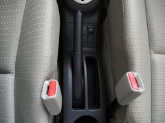 2011款 1.6E 自动 魅动版