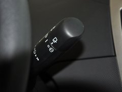 2011款 1.6E 自动 魅动版