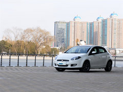 2011款 1.4T 手动 运动天窗型