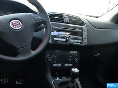 2011款 1.4T 手动 运动天窗型