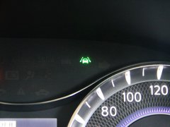 2011款 QX56 5.6L 自动 7座