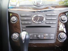 2011款 QX56 5.6L 自动 7座