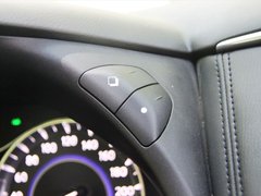 2011款 QX56 5.6L 自动 7座