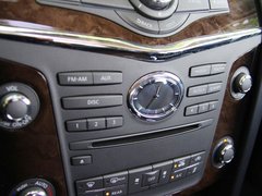 2011款 QX56 5.6L 自动 7座