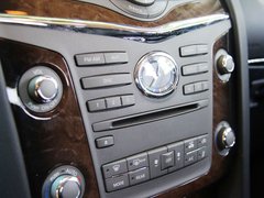 2011款 QX56 5.6L 自动 7座