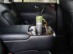 2011款 QX56 5.6L 自动 7座