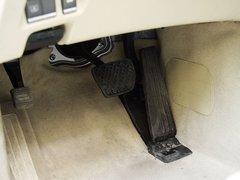 2011款 M25 2.5L 自动 豪华版