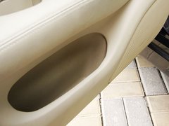 2011款 M25 2.5L 自动 豪华版