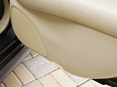 2011款 M25 2.5L 自动 豪华版