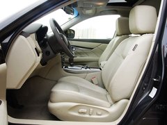 2011款 M25 2.5L 自动 豪华版