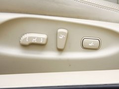 2011款 M25 2.5L 自动 豪华版