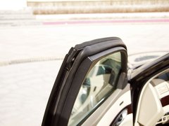 2011款 M25 2.5L 自动 豪华版