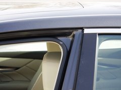 2011款 M25 2.5L 自动 豪华版