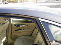 2011款 M25 2.5L 自动 豪华版