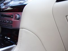 2011款 M25 2.5L 自动 豪华版