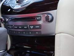 2011款 M25 2.5L 自动 豪华版