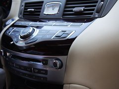2011款 M25 2.5L 自动 豪华版