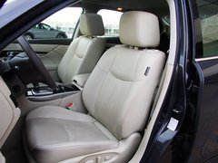 2011款 M25 2.5L 自动 豪华版