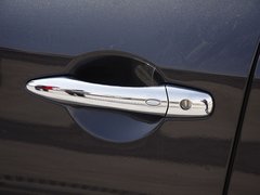 2011款 M25 2.5L 自动 豪华版