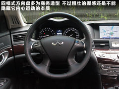 2011款 M25L 2.5L 自动 奢华版