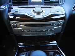 2011款 M37 3.7L 自动 