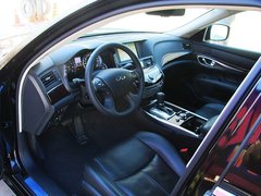 2011款 M37 3.7L 自动 