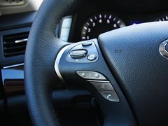 2011款 M37 3.7L 自动 