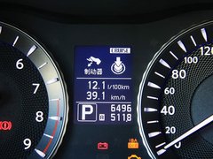 2011款 M37 3.7L 自动 