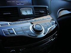 2011款 M37 3.7L 自动 