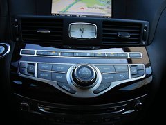 2011款 M37 3.7L 自动 
