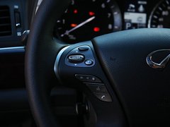 2011款 M37 3.7L 自动 