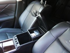 2011款 M37 3.7L 自动 