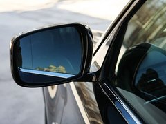 2011款 M37 3.7L 自动 