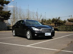 2011款 M37 3.7L 自动 