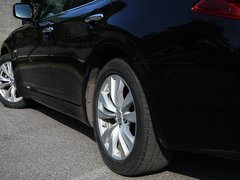 2011款 M37 3.7L 自动 