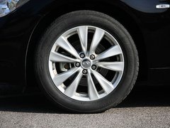 2011款 M37 3.7L 自动 