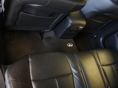 2011款 M37 3.7L 自动 