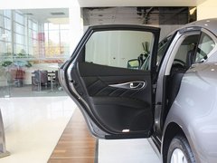 2011款 M37 3.7L 自动 