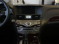 2011款 M37 3.7L 自动 