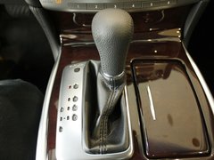 2011款 M37 3.7L 自动 