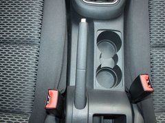 2011款 1.6L 手动 时尚型