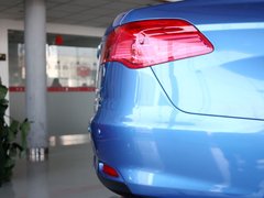 2010款 1.5L 自动 豪华型
